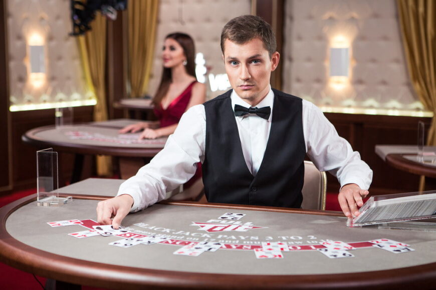 Live-Casino-Dealer-Online