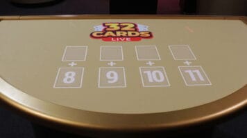32-cards-live